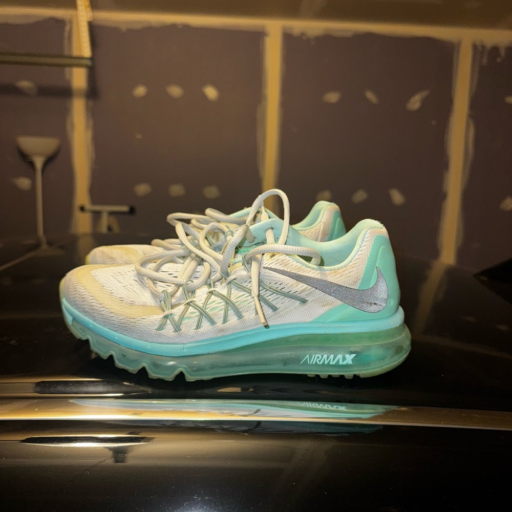 Nike Air Max (W 7.5)